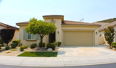 Building Photo - Welcome to Resort-Style Living at Four Sea...