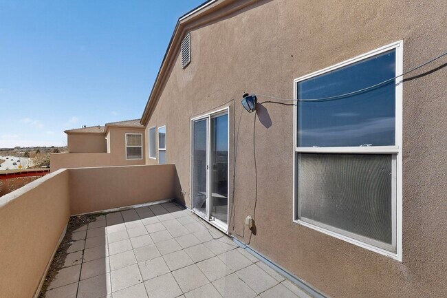 Building Photo - 8300 Bluffs Edge Pl NW