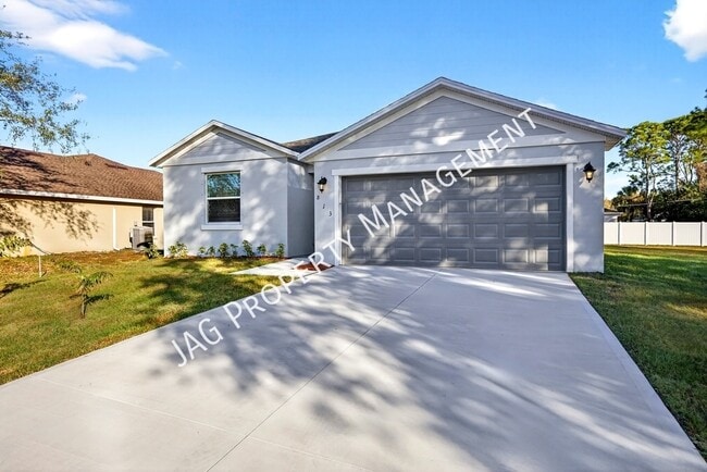 Building Photo - 813 Clifton Rd SE