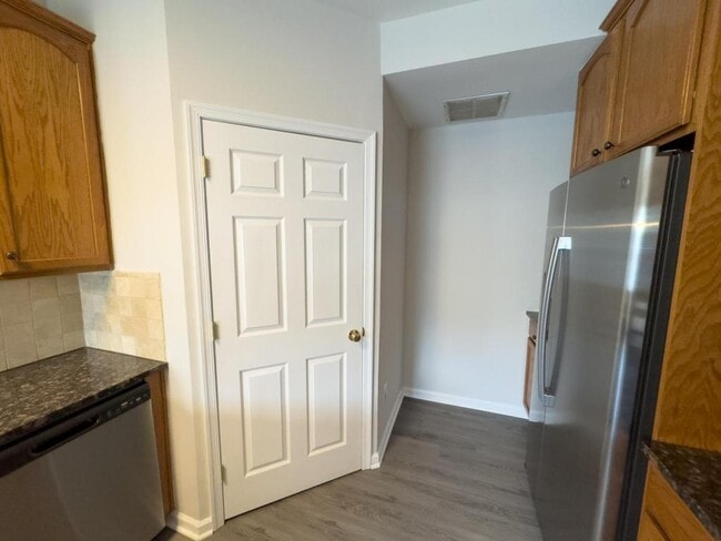Building Photo - 942 Nittany Ct