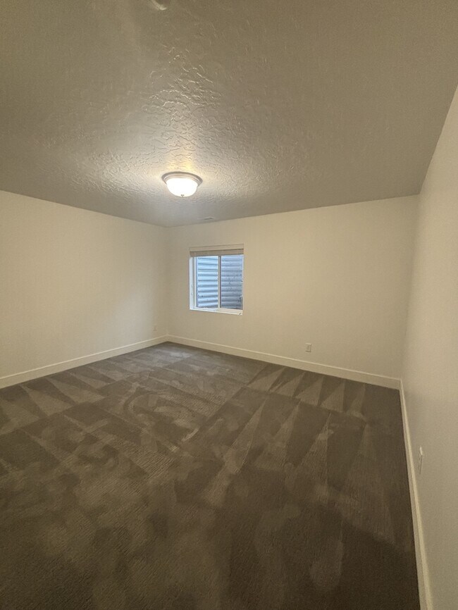 Building Photo - 6153 W Poplar View Dr