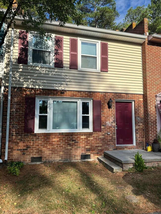 Primary Photo - 302 Carroll Dr