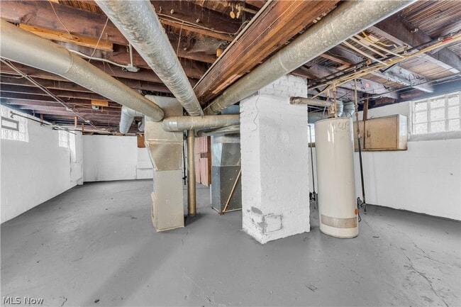 Building Photo - 1041 E 169th St