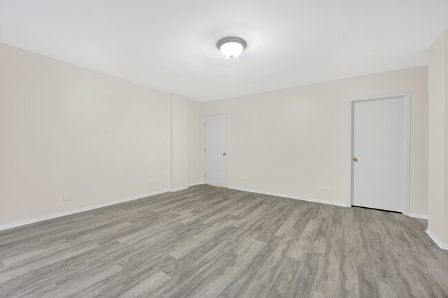 Building Photo - 431 S Dearborn St