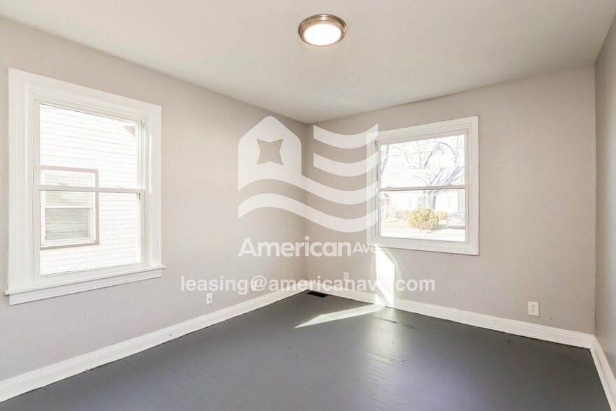 Building Photo - 3906 Jewell Ave