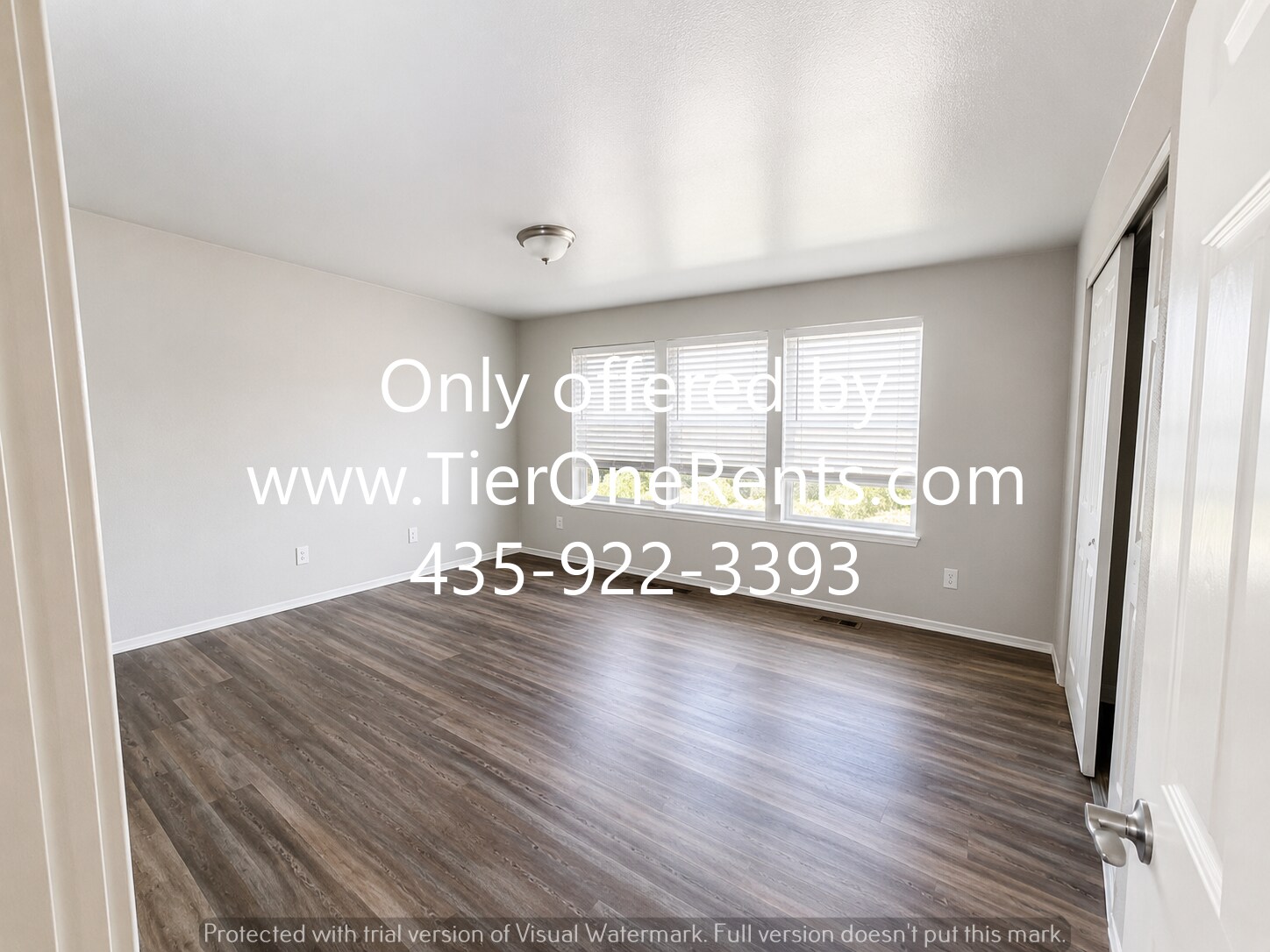 Building Photo - This property offers a NO DEPOSIT option available for qualified renters!