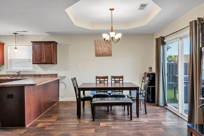 Building Photo - 308 Channel Run Ln