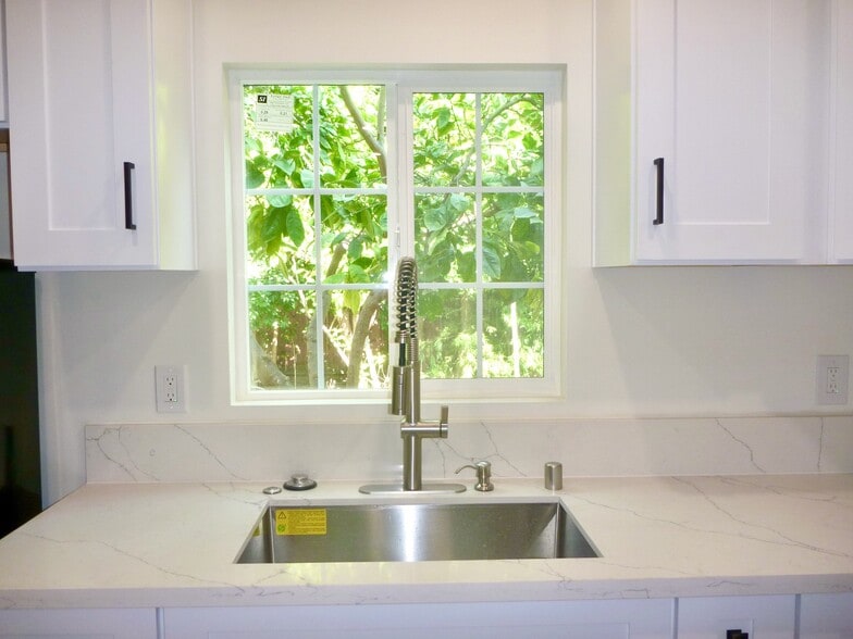 Building Photo - 1110 S Wooster St