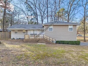 Building Photo - 4913 Foxrun Cir