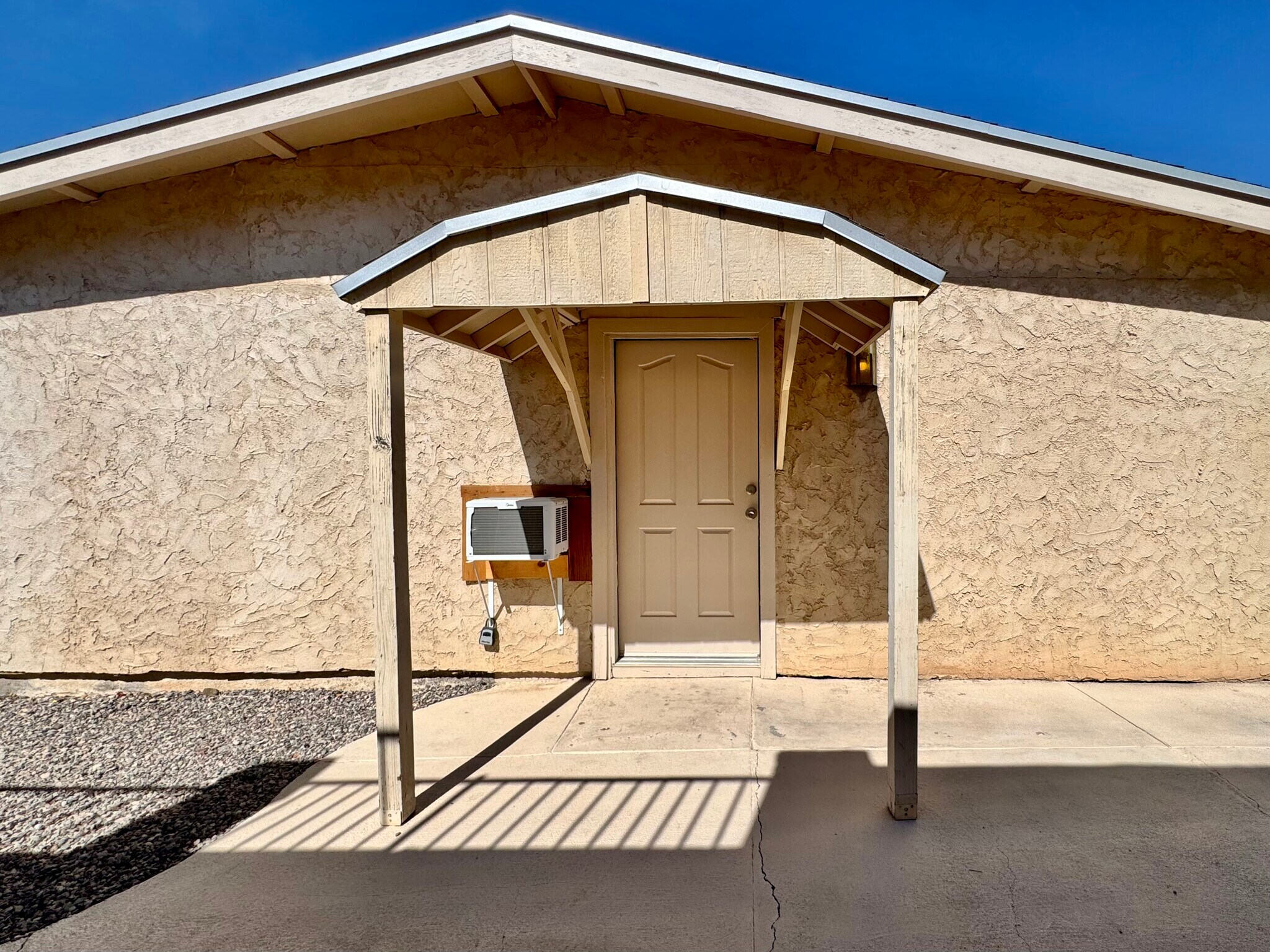 Building Photo - 3767 Kicking Horse Dr