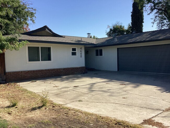 Building Photo - 4648 N 6th St