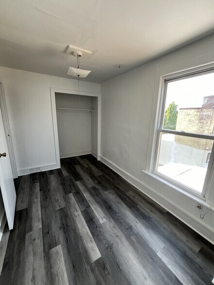 Bedroom 2 - 20 Livingston St