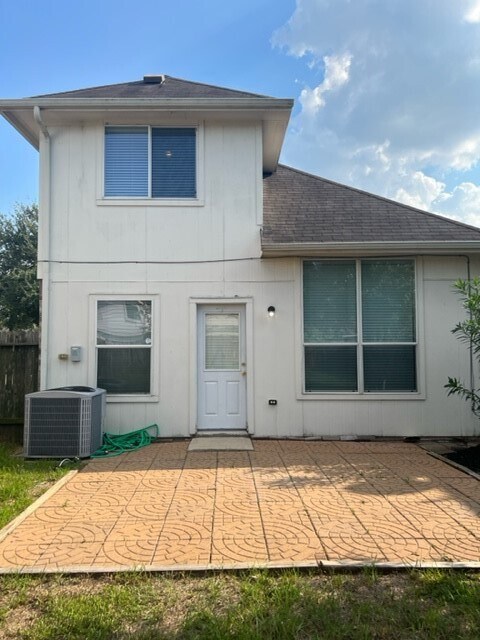 Building Photo - 6847 Arrow chase Ct