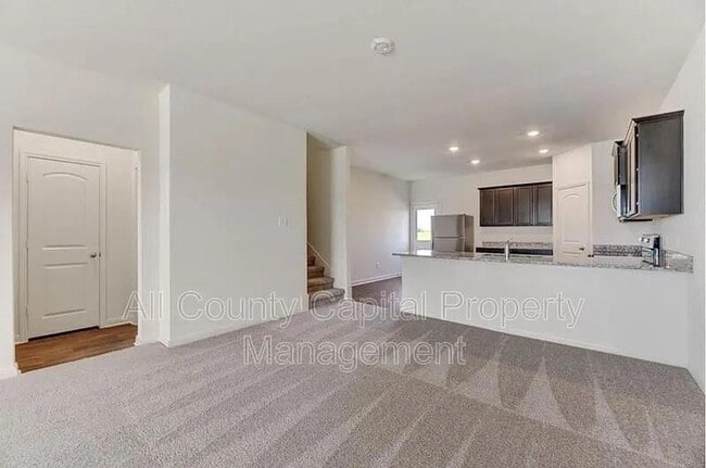 Building Photo - 18632 Quiet Range Dr