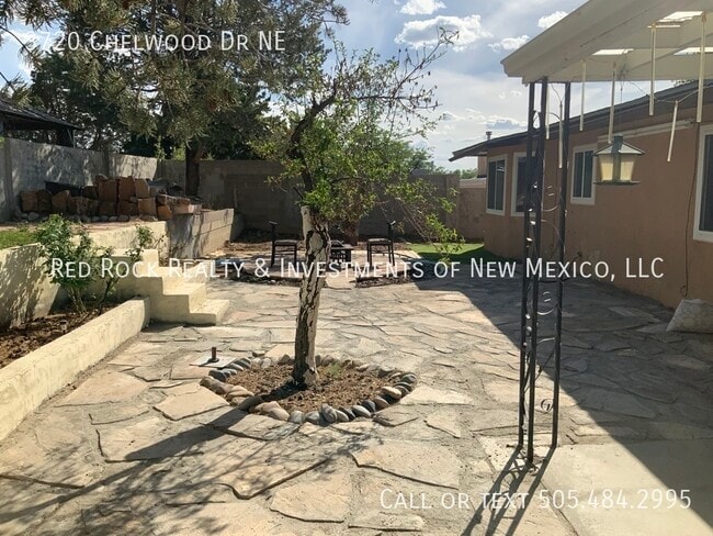 Building Photo - 3720 Chelwood Dr NE