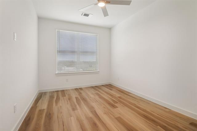 Building Photo - 405 N Ewing Ave