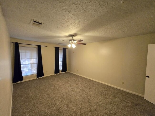 Building Photo - 4242 Honey Oaks Dr