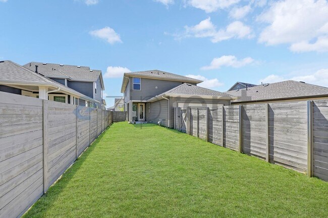 Building Photo - 3140 Eddington Dr