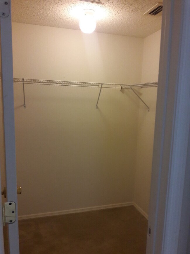 Building Photo - Coming Soon!!-3236 Brewster Dr Kissimmee FL 34743