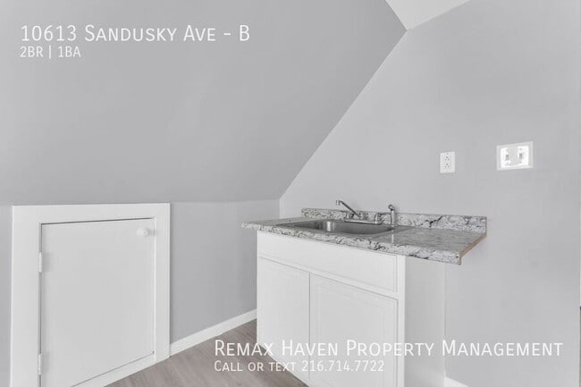 Building Photo - 10613 Sandusky Ave