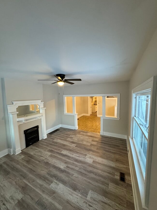 Building Photo - 515-517 Huffman ave