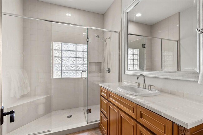 Building Photo - 79910 Mission Dr E