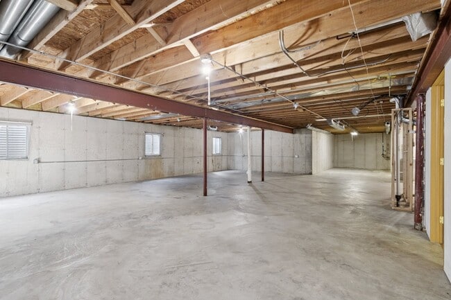 Building Photo - 3403 Green Pastures Ln