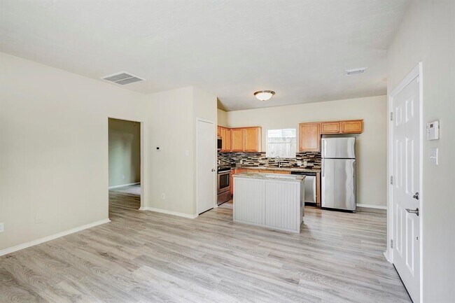 Building Photo - 2802 Austin St