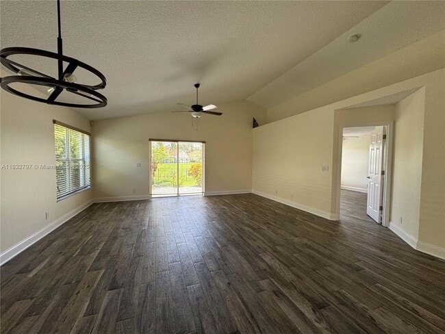 Building Photo - 2823 Lake Park Cir E