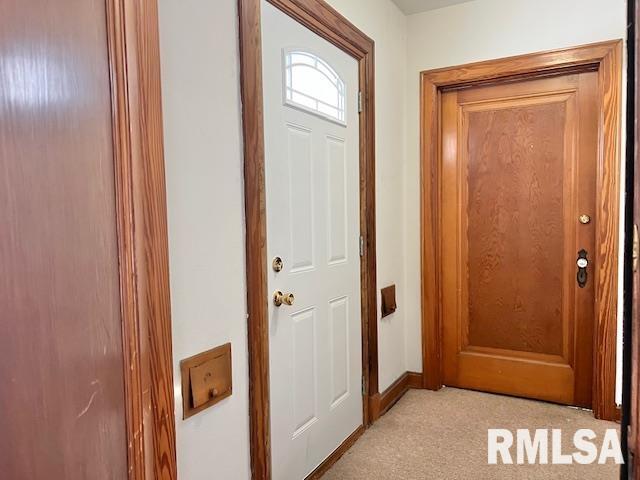 Building Photo - 2133 N Division St