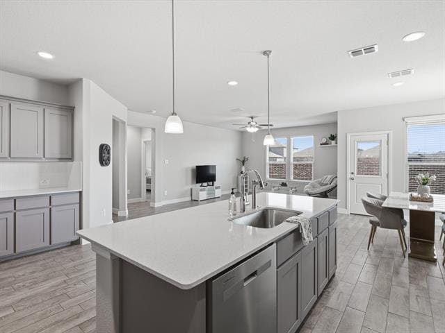 Building Photo - 16032 Farringdon St