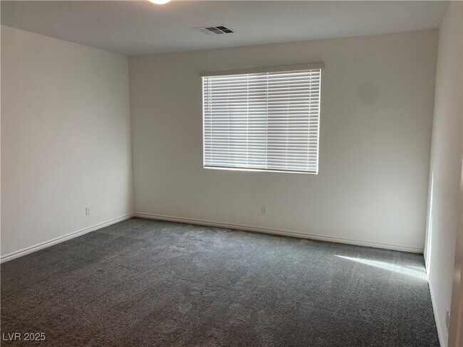 Building Photo - 7123 Calvert Cliffs St