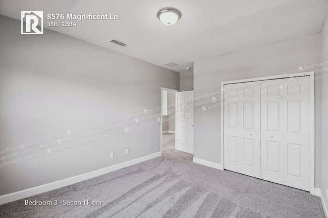 Building Photo - Brand-New Luxury Townhome - Upgrades Galor...