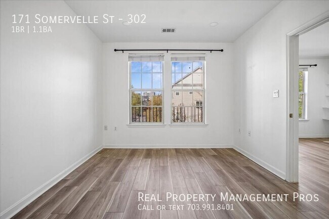 Building Photo - 171 Somervelle St