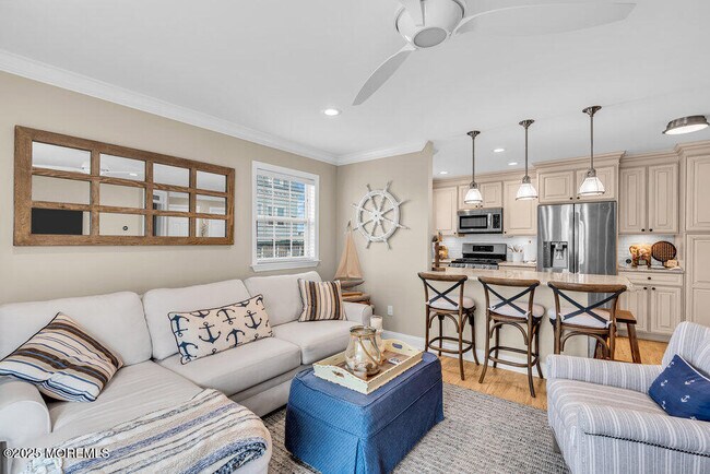 Building Photo - 809 Ocean Ave N