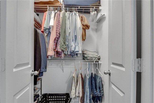 Building Photo - 821 Ralph McGill Blvd NE