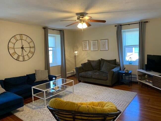 Building Photo - 7 Mt Vernon St