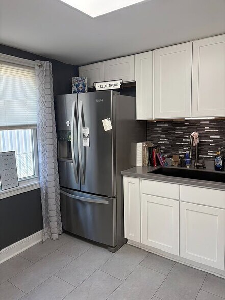 Building Photo - 511 Walton Dr