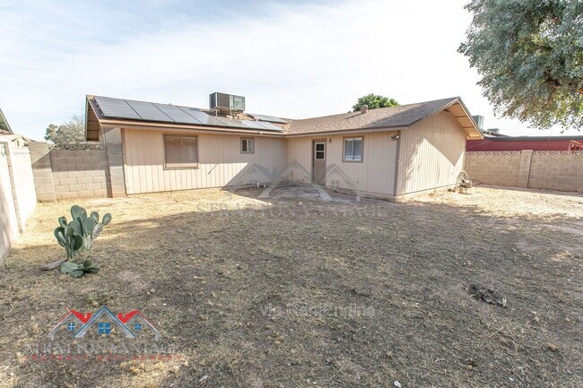 Building Photo - 1314 S 78th St