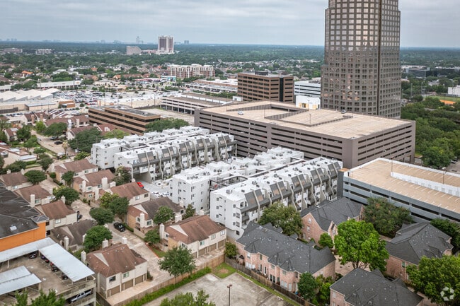 Aerial Photo - Augusta Court