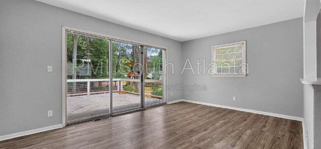 Building Photo - 206 Evenview Cir