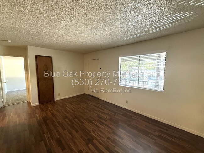 Building Photo - 985 Salem St