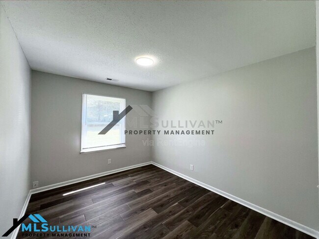Building Photo - 200 Infinity Rd
