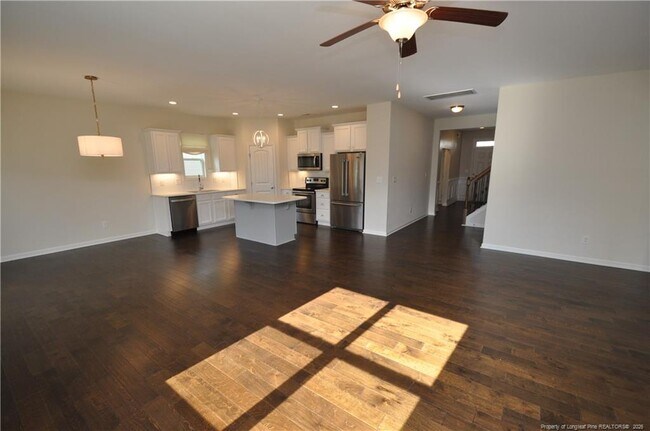 Building Photo - 84 Fairview St