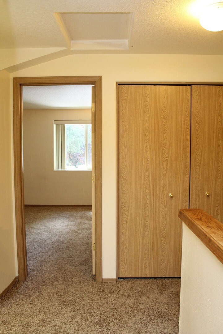 Building Photo - 3548 SE 119th Ave