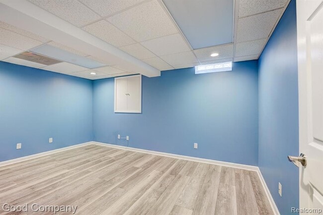 Building Photo - 2924 Wessels Dr
