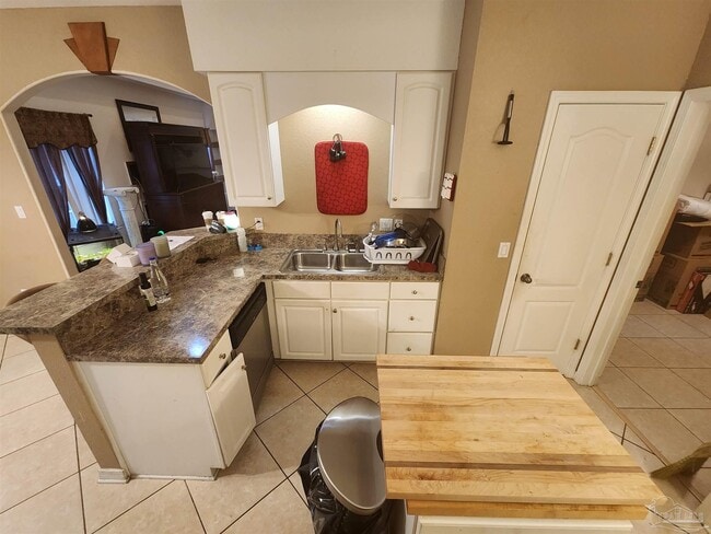 Building Photo - 1265 Mazurek Blvd