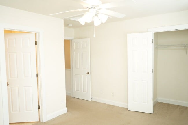 Building Photo - 306 Marquette Ct