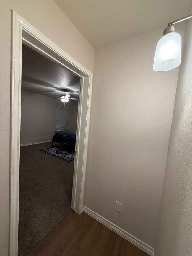 Building Photo - 1416 Bajada Street
