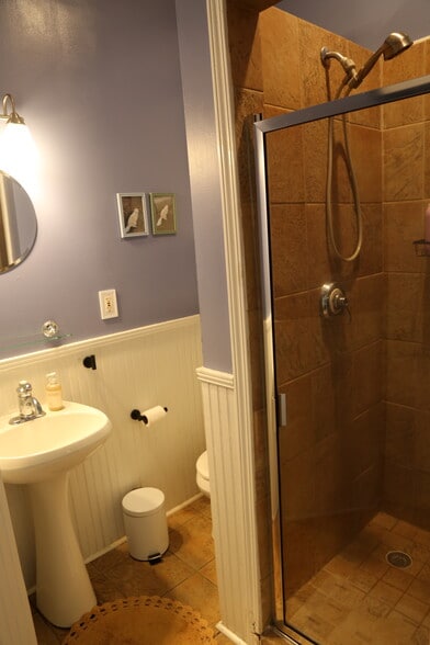 Guest Bathroom - 728 Woodson St SE